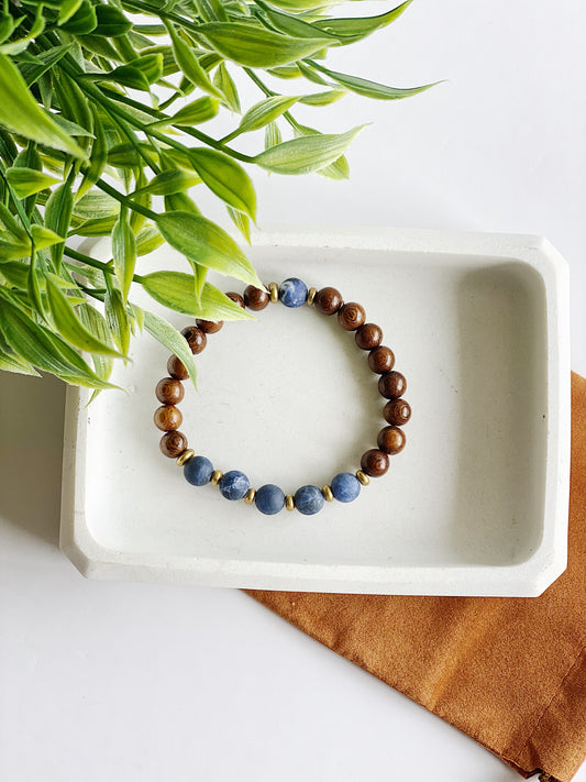 Sodalite stone + Wood beaded bracelet