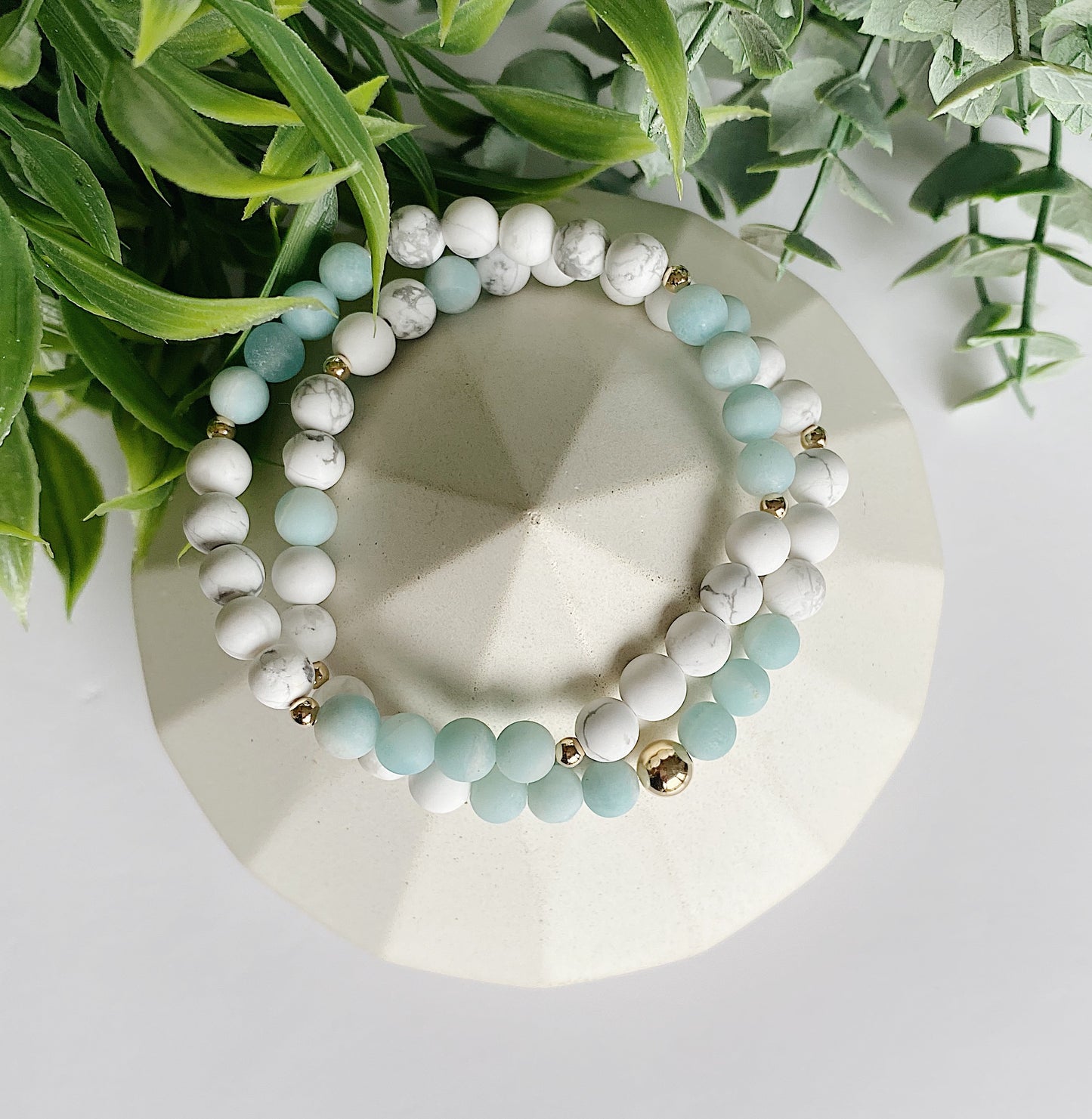 Amazonite + Howlite gemstone + gold bead bracelet
