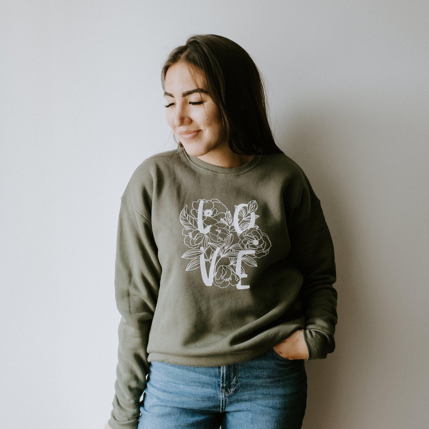 CLEARANCE!!     LOVE ✿ Crewneck sweatshirt
